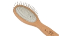 G1501495A-gorgol-drewniana-szczotka-do-wlosow-fsc-pneumatyczna-szpilka-metalowa-owal-mala-korek-fot3_resize.jpg